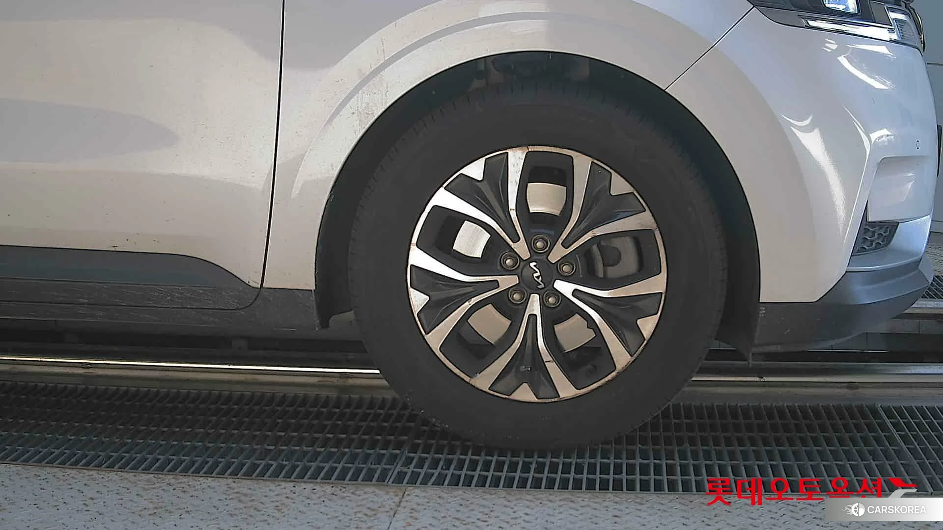 Kia Carnival id 4674182 из Кореи 15