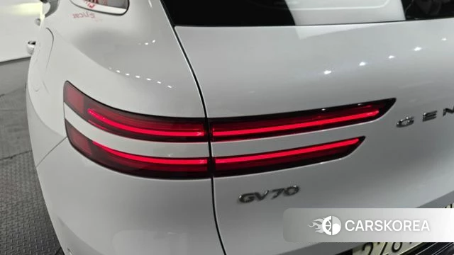 Genesis GV70 id 4309896 из Кореи 15