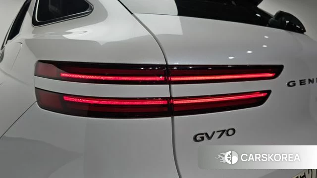 Genesis GV70 id 4630620 из Кореи 15