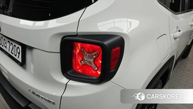 Jeep Renegade id 4428211 из Кореи 15
