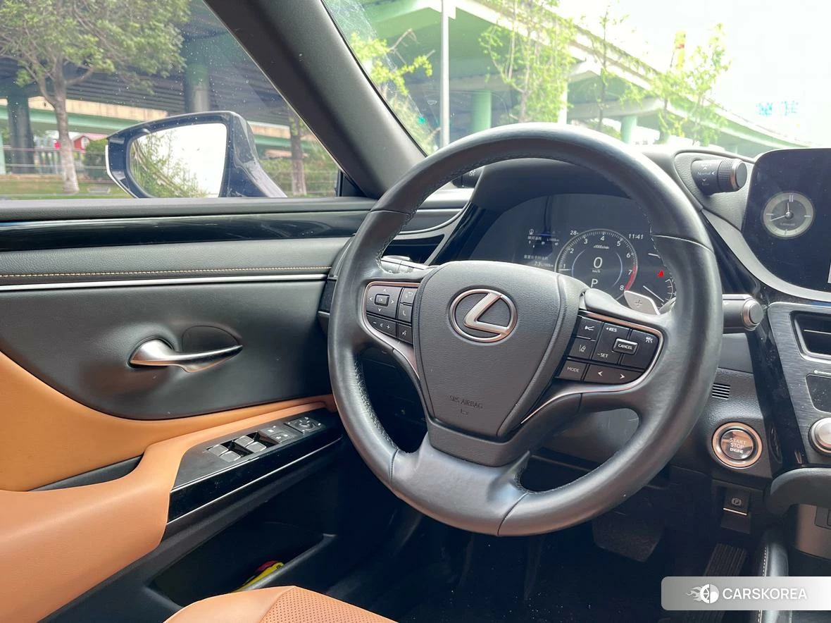 Lexus ES id 4515000 из Китая 15