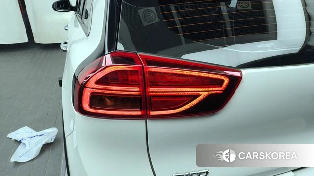 Kia The New Niro id 4402976 из Кореи 15
