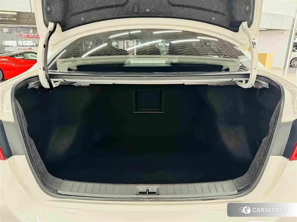 Nissan Sylphy id 4601850 из Китая 15