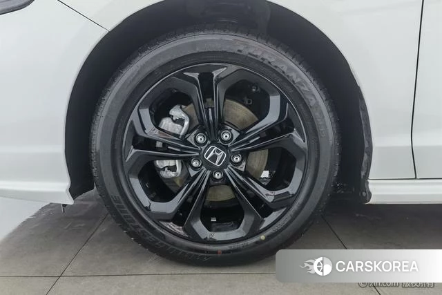 Honda Accord id 4258181 из Китая 15