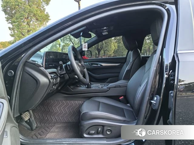 Cadillac CT5 id 4182608 из Китая 15