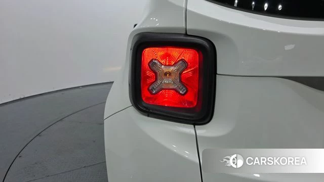 Jeep Renegade id 4331325 из Кореи 15