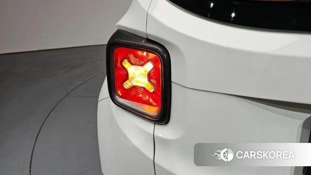 Jeep Renegade id 4202396 из Кореи 15