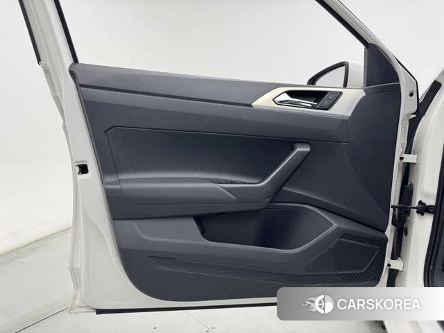 Volkswagen Polo id 4276363 из Китая 15