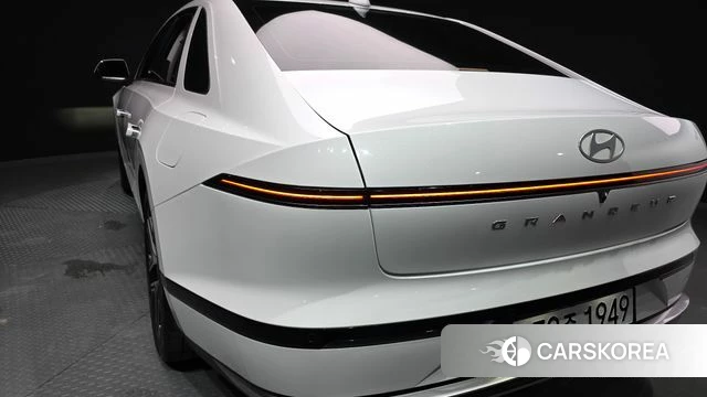 Hyundai Grandeur Hybrid (GN7) id 4555377 из Кореи 15