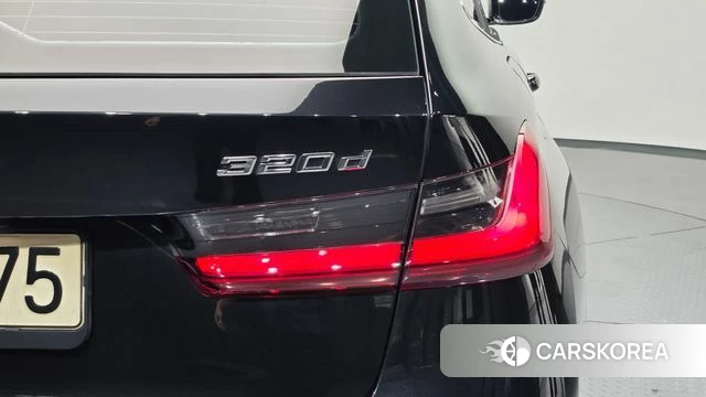 BMW 3 Series (G20) id 4528934 из Кореи 15