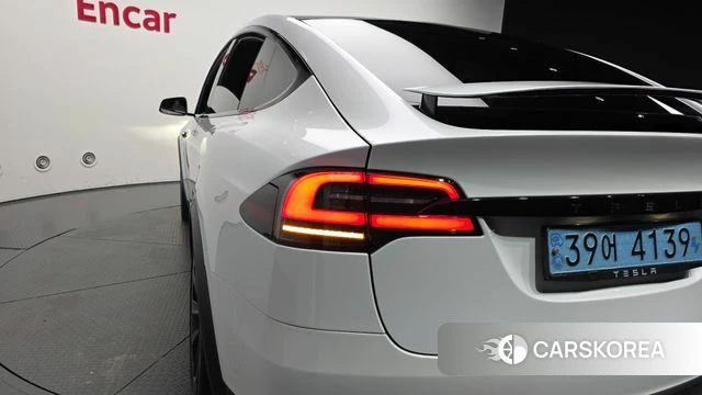 Tesla Model X id 4560929 из Кореи 15