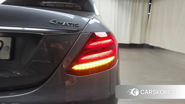 Mercedes-Benz E-Class W213 id 4647390 из Кореи 15