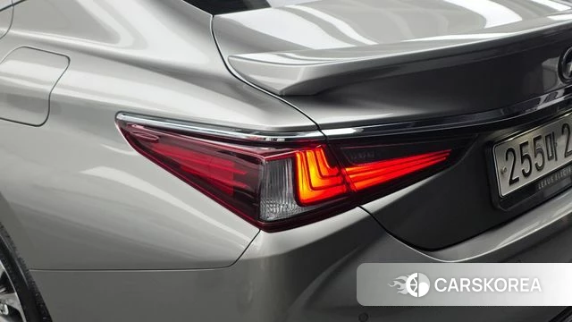 Lexus ES300h 7th generation id 4768298 из Кореи 15