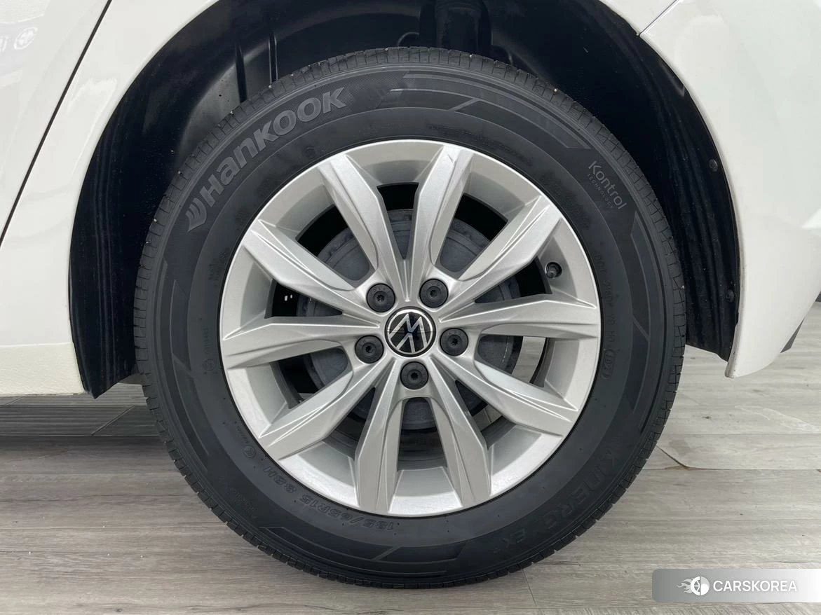 Volkswagen Polo id 4452402 из Китая 15