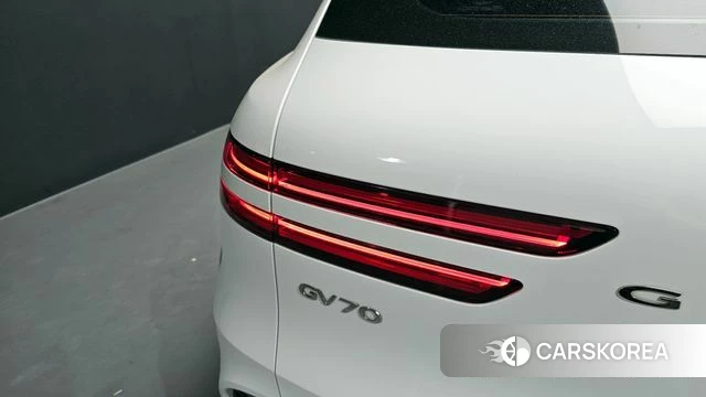 Genesis GV70 id 4283812 из Кореи 15