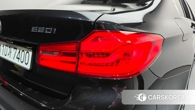 BMW 5 Series (G30) id 4873191 из Кореи 15