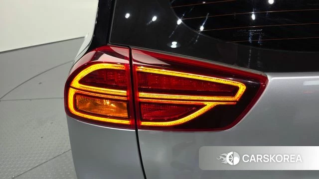Kia Niro Plus id 4697053 из Кореи 15