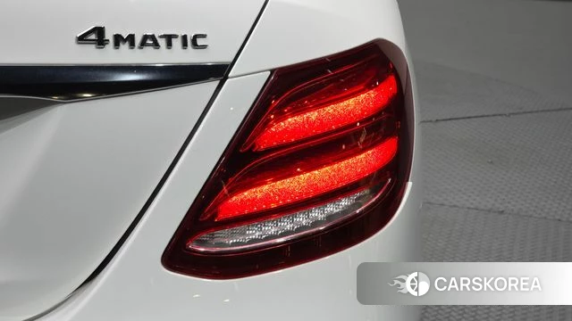 Mercedes-Benz E-Class W213 id 4698687 из Кореи 15