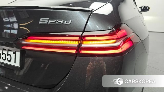 BMW 5 Series (G60) id 4499245 из Кореи 15