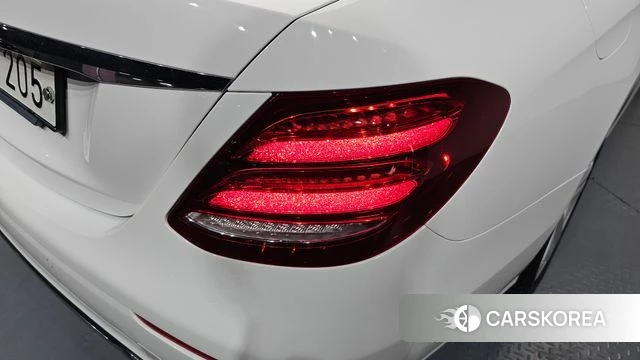 Mercedes-Benz E-Class W213 id 4295183 из Кореи 15