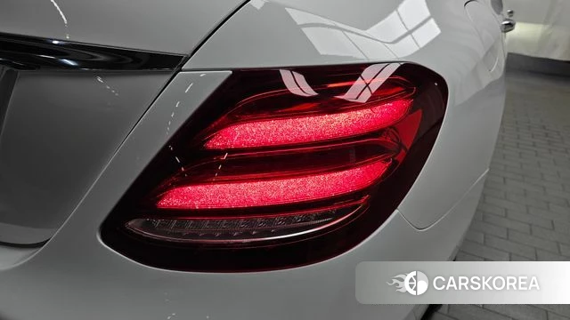 Mercedes-Benz E-Class W213 id 4873630 из Кореи 15