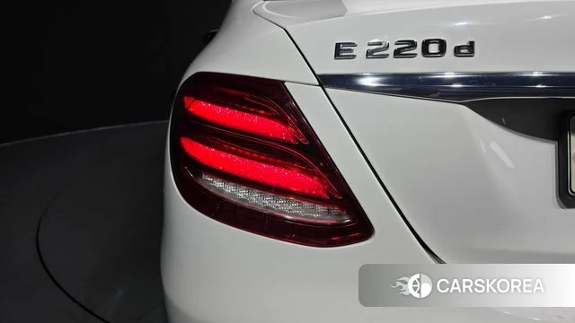 Mercedes-Benz E-Class W213 id 4430078 из Кореи 15