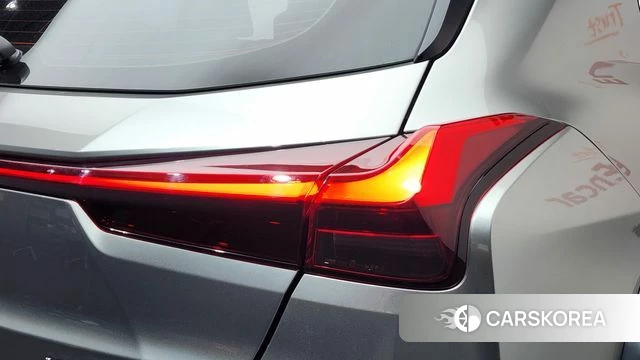 Lexus UX250h id 4508313 из Кореи 15