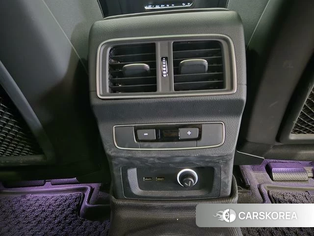 Audi Q5L id 4271963 из Китая 15