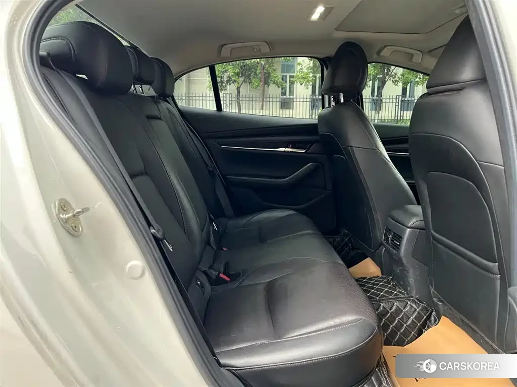 Mazda 3 id 4570502 из Китая 15