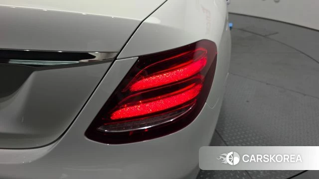 Mercedes-Benz E-Class W213 id 4856473 из Кореи 15