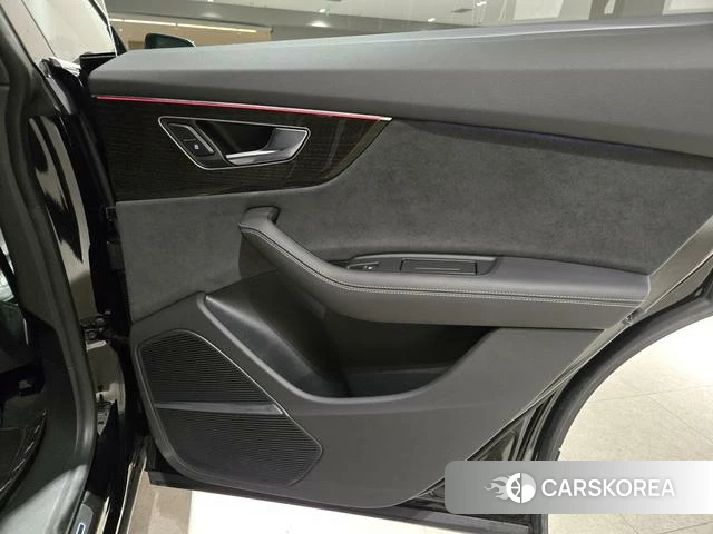 Audi Q8 id 4259312 из Китая 15