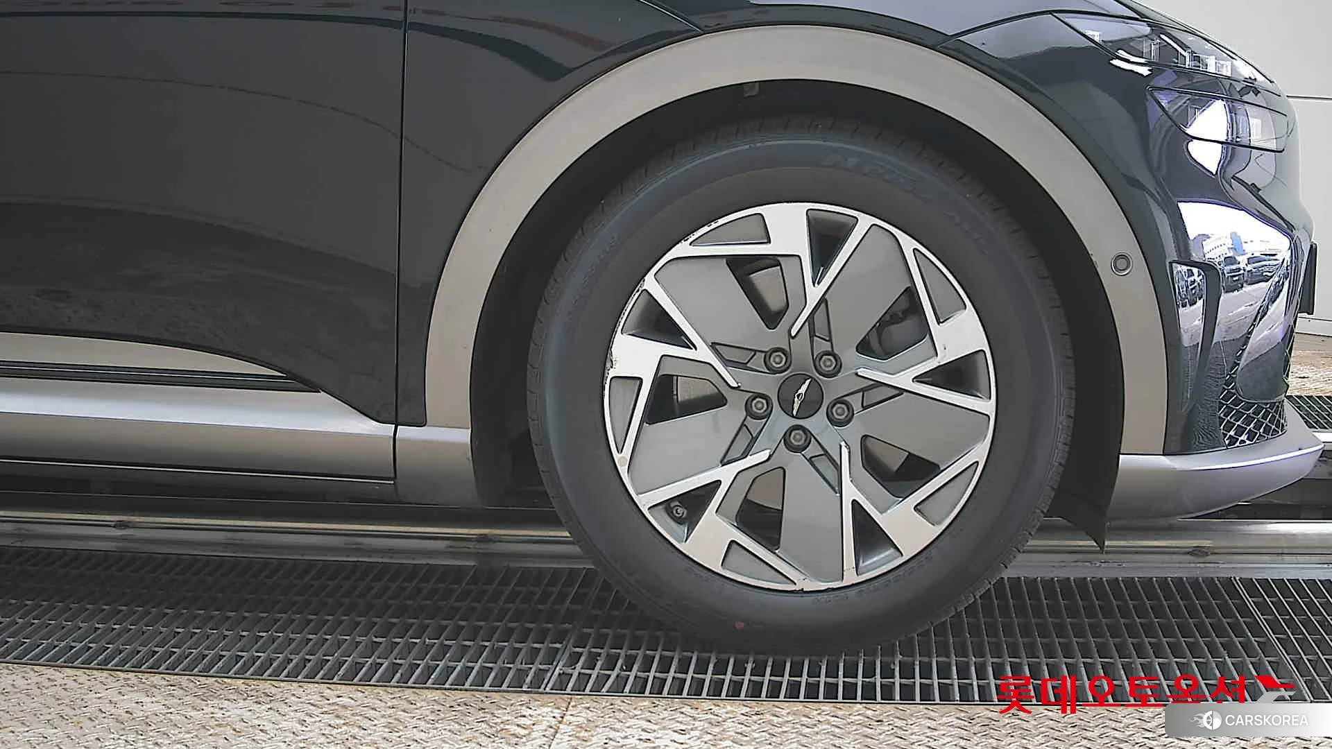 Hyundai GV60 id 3888333 из Кореи 15