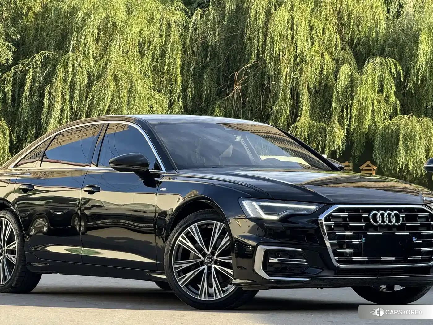 Audi A6L id 4576859 из Китая 15