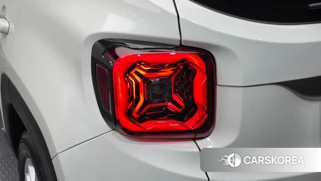 Jeep Renegade id 4683683 из Кореи 15