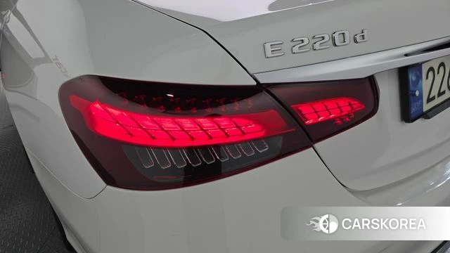 Mercedes-Benz E-Class W213 id 4793081 из Кореи 15