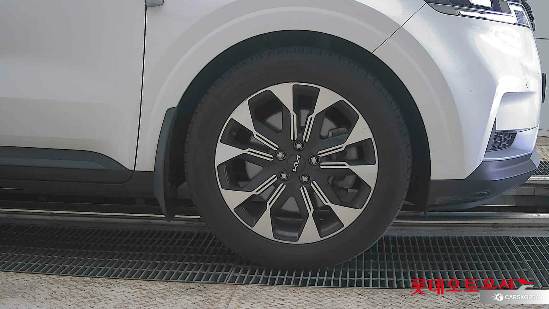 Kia Carnival id 4296905 из Кореи 15