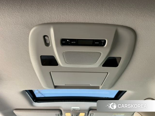Nissan Noble id 4182723 из Китая 15