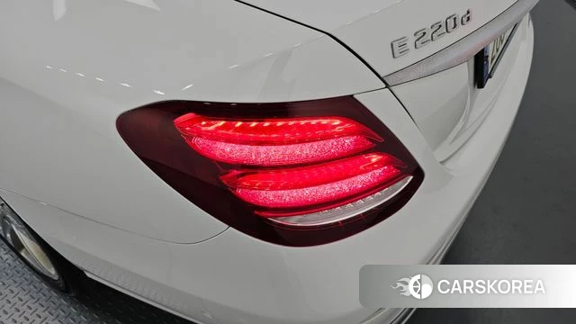 Mercedes-Benz E-Class W213 id 4233187 из Кореи 15