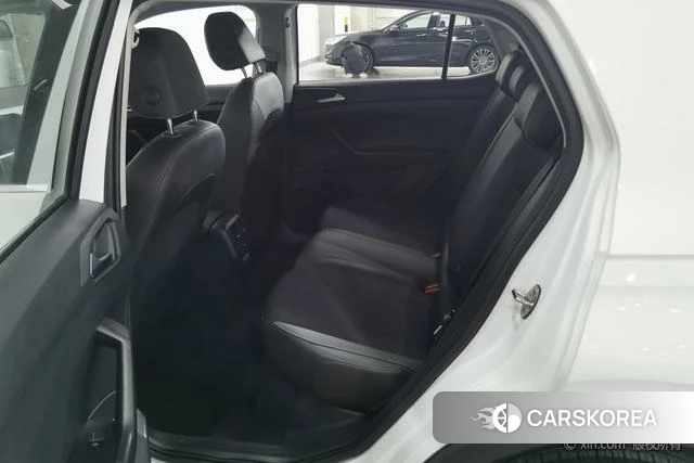 Volkswagen Exploring the shadow id 4272376 из Китая 15