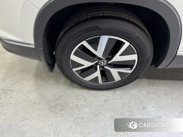 Volkswagen Tanyue id 4307539 из Китая 15