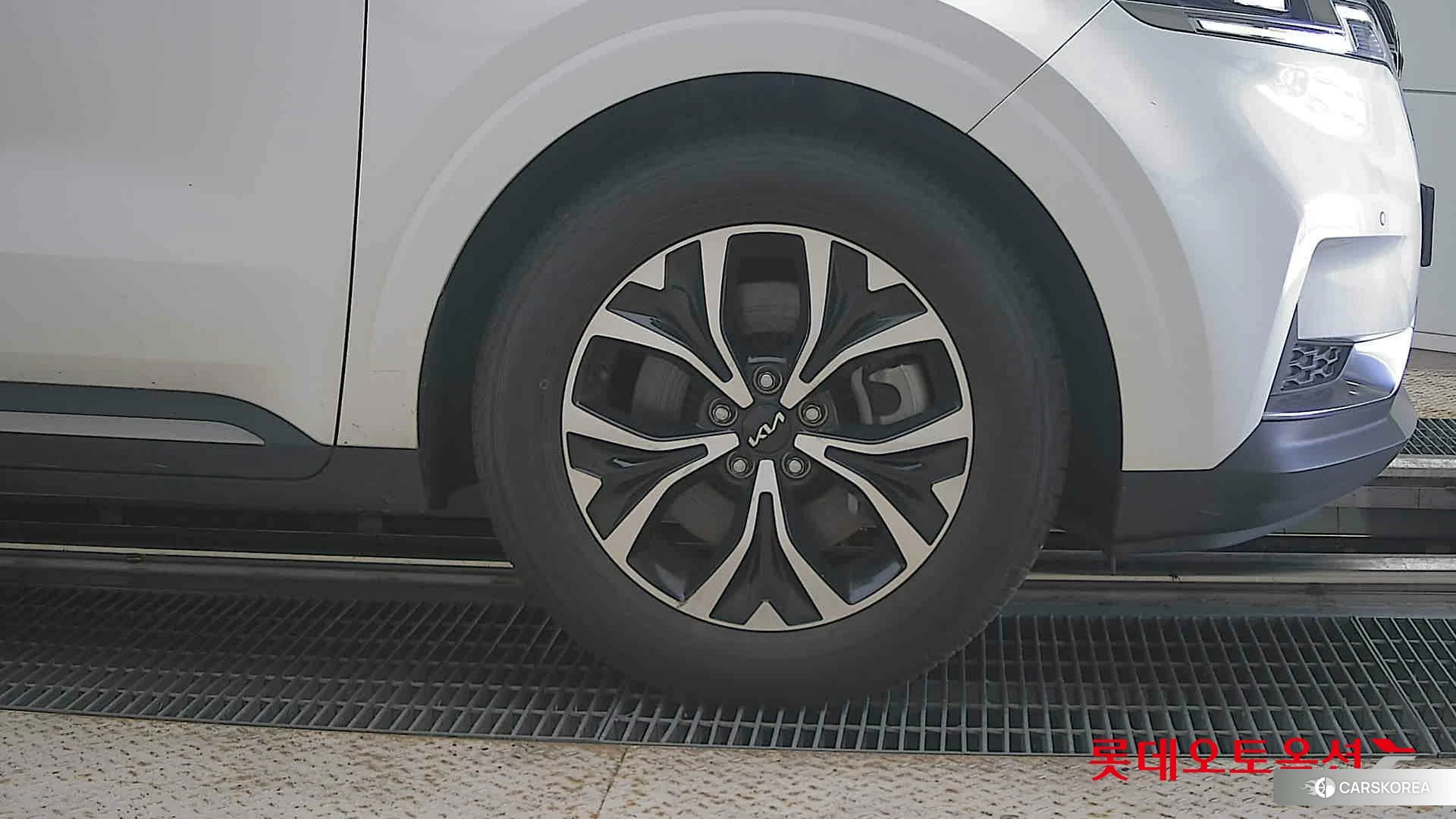 Kia Carnival id 4674159 из Кореи 15