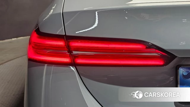 BMW 5 Series (G60) id 4493548 из Кореи 15