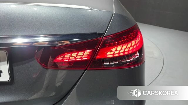 Mercedes-Benz E-Class W213 id 4670782 из Кореи 15