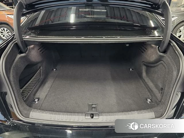 Audi A6L id 4239994 из Китая 15