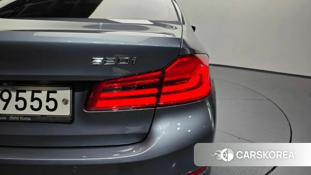 BMW 5 Series (G30) id 4390175 из Кореи 15