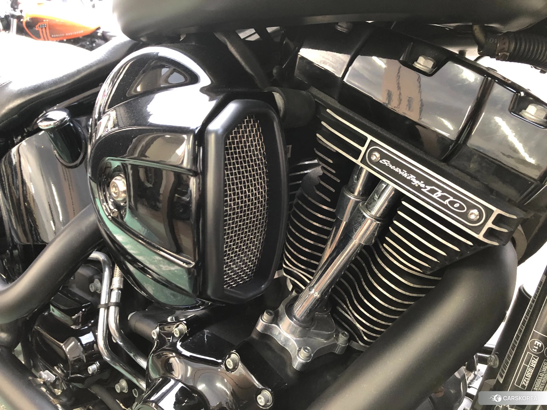 Harley-Davidson Softail Slim S FLSS1800 id 4191143 из Японии 15