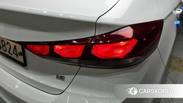 Hyundai Avante AD id 4325829 из Кореи 15