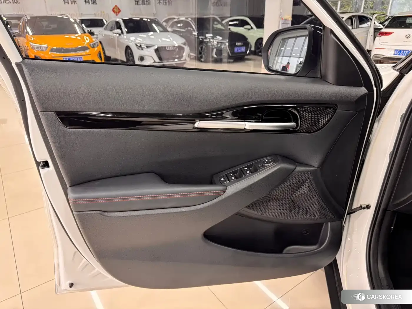 Kia KX3 id 4664454 из Китая 15