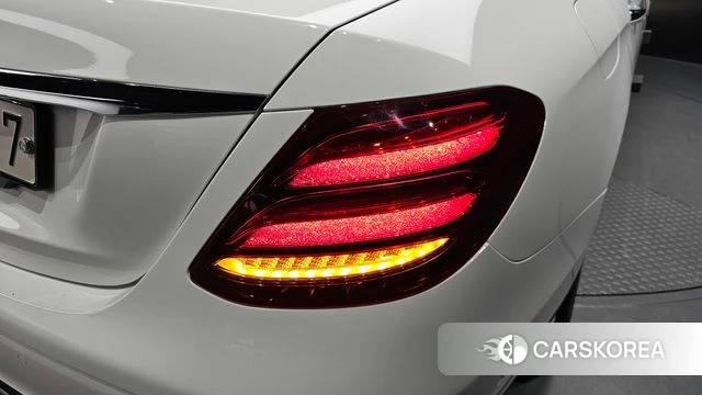 Mercedes-Benz E-Class W213 id 4225387 из Кореи 15