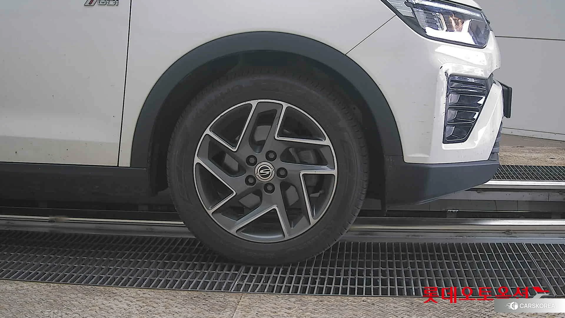 SsangYong Tivoli id 3875670 из Кореи 15